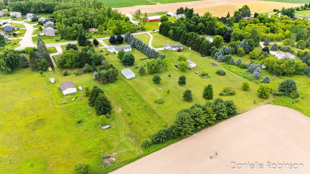 6829 12 Mile Road NE Courtland Township MI 49341