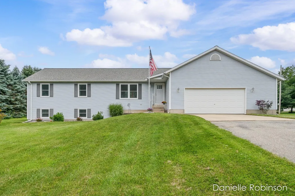 6829 12 Mile Road NE Courtland Township MI 49341