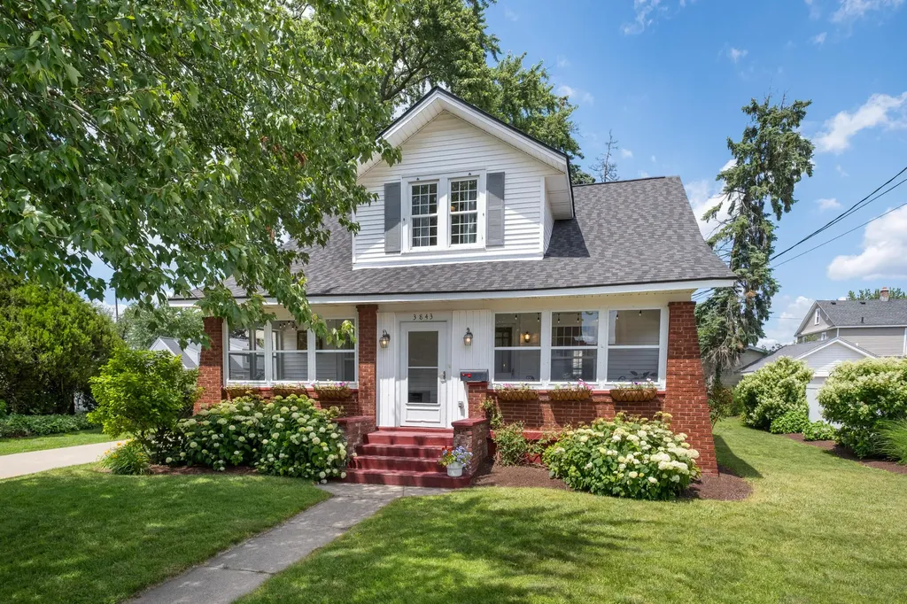 3843 Superior Street SW Grandville City MI 49418