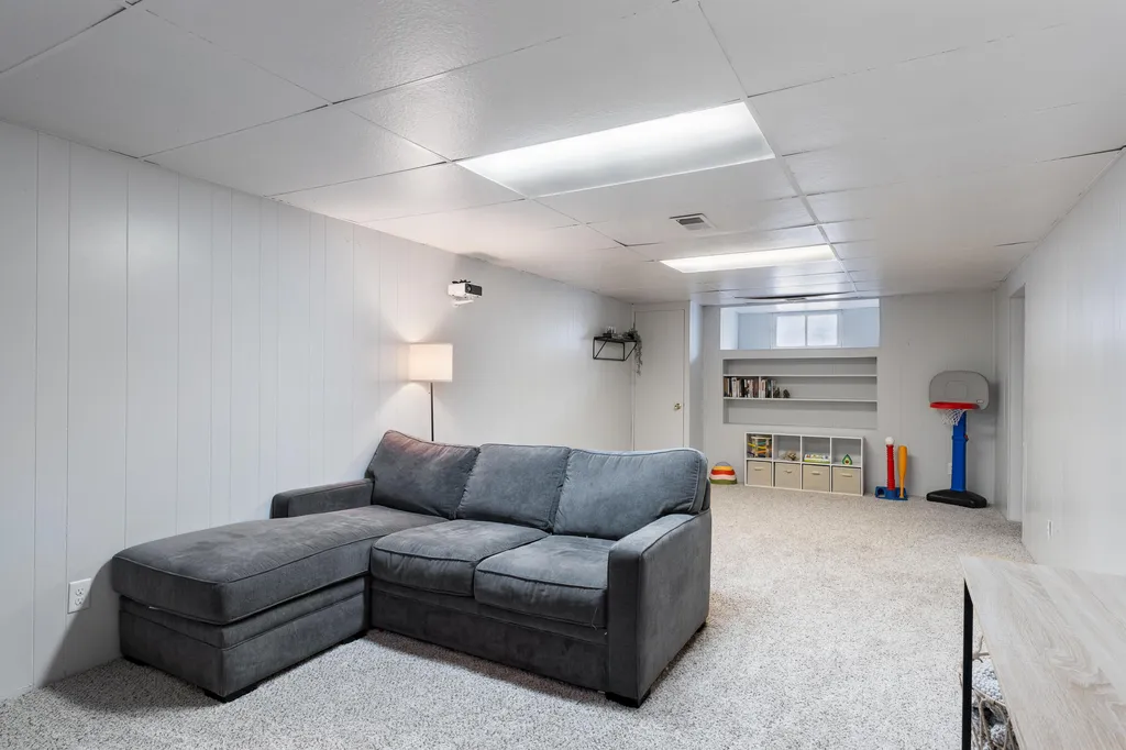 3843 Superior Street SW Grandville City MI 49418