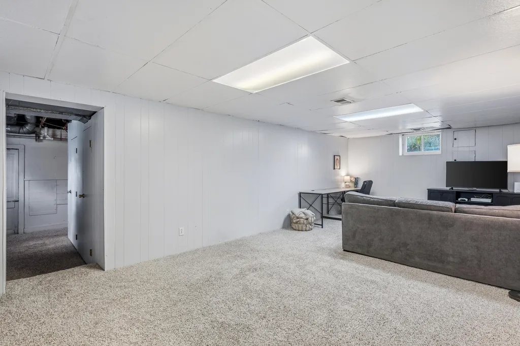 3843 Superior Street SW Grandville City MI 49418