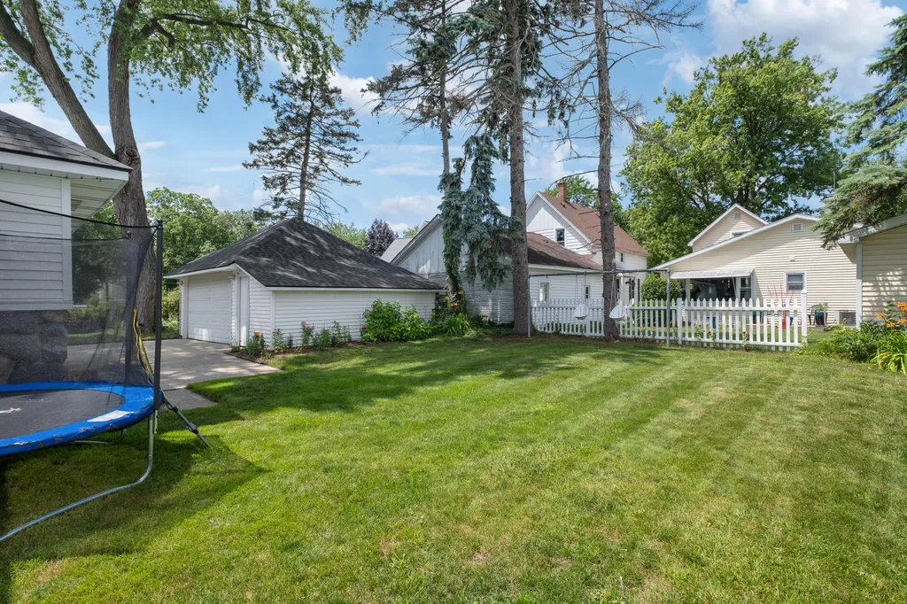 3843 Superior Street SW Grandville City MI 49418