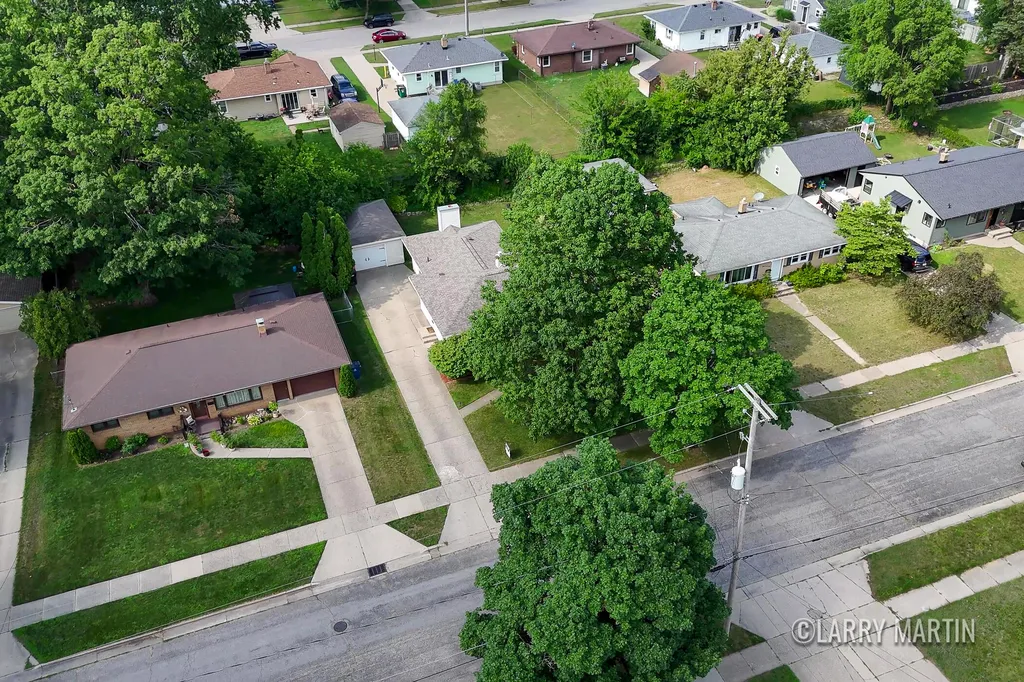 1531 32nd Street SW Wyoming City MI 49509