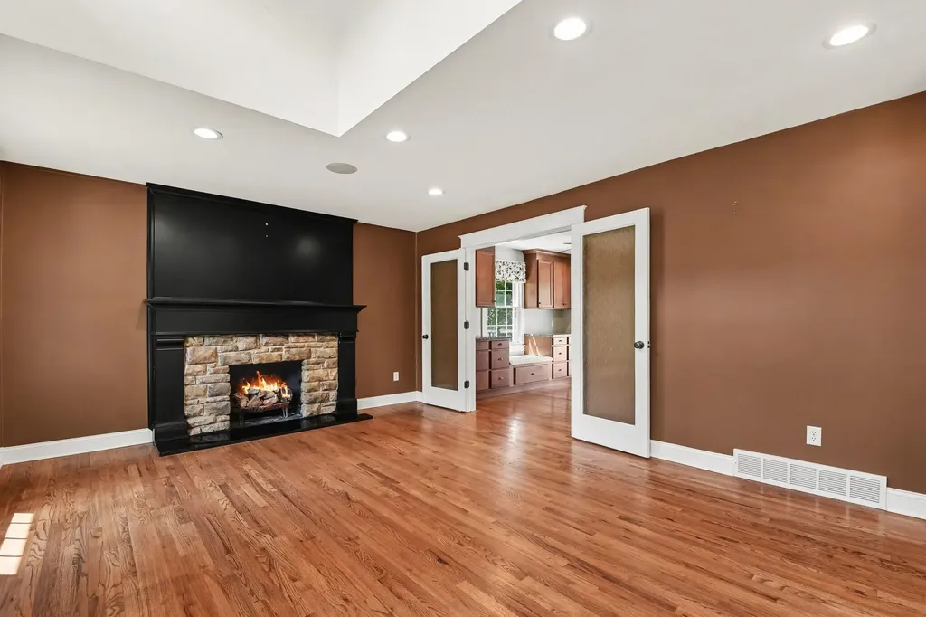 4994 Bluff Drive NE Plainfield Charter Township MI 49525