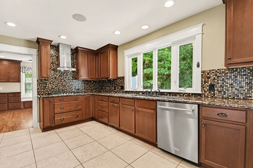 4994 Bluff Drive NE Plainfield Charter Township MI 49525