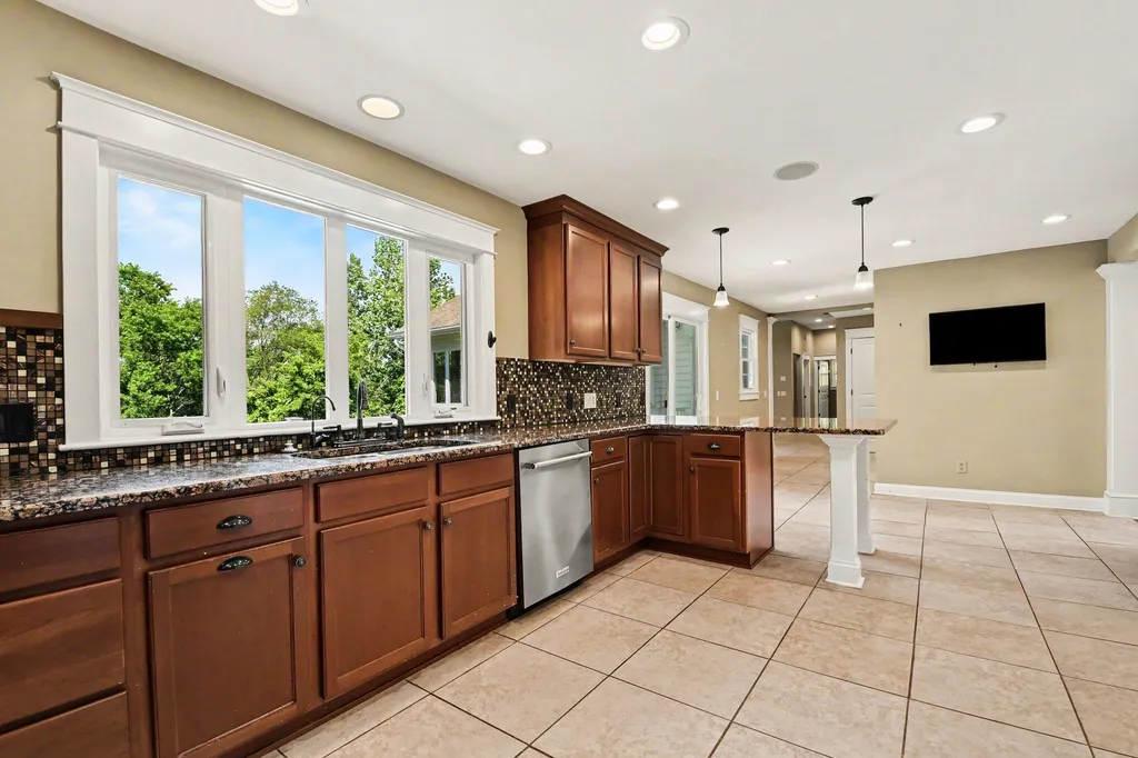 4994 Bluff Drive NE Plainfield Charter Township MI 49525