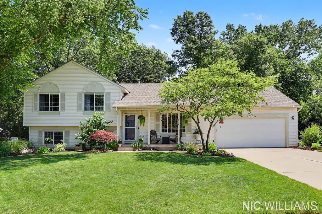 4700 Paramount Drive NE Plainfield Charter Township MI 49525