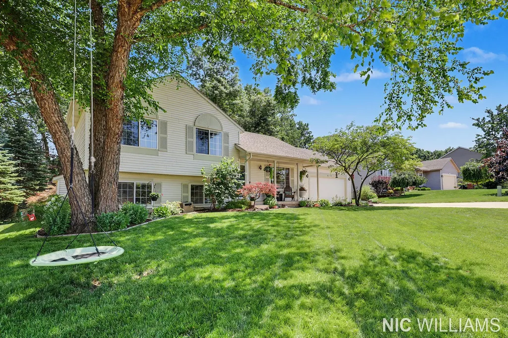 4700 Paramount Drive NE Plainfield Charter Township MI 49525
