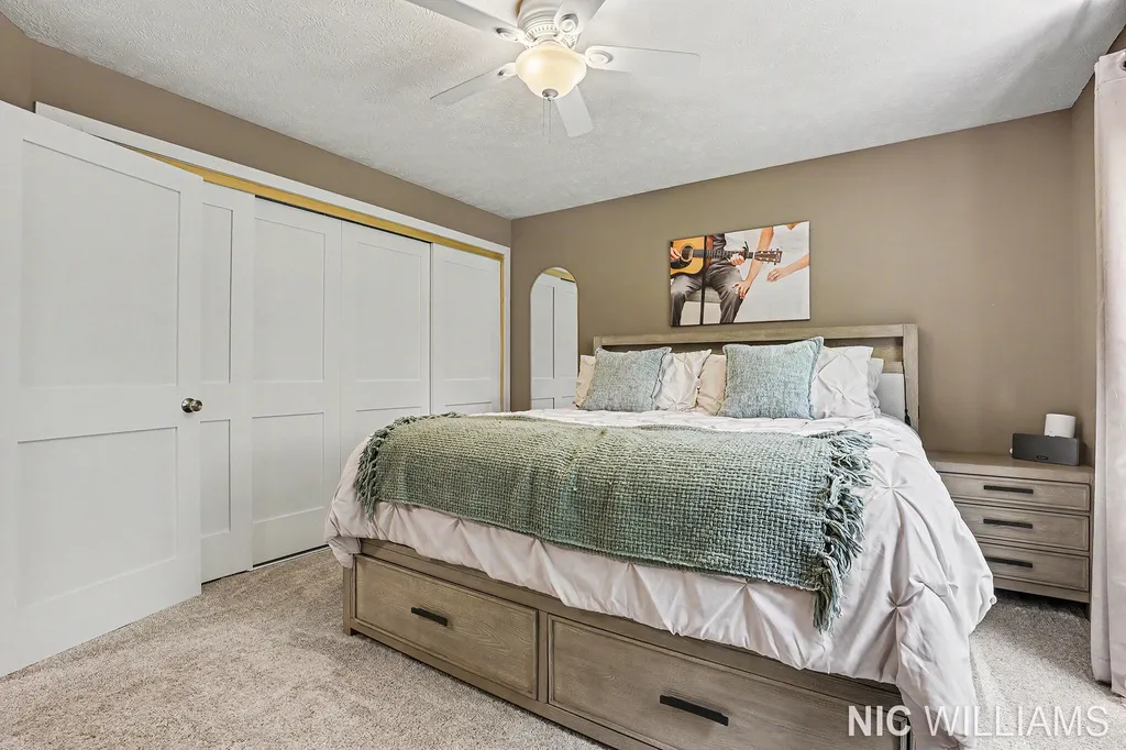 4700 Paramount Drive NE Plainfield Charter Township MI 49525