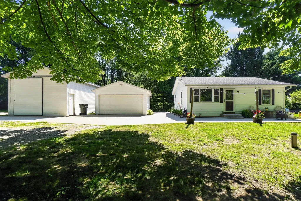 401 S Whitmore Road Hastings City MI 49058