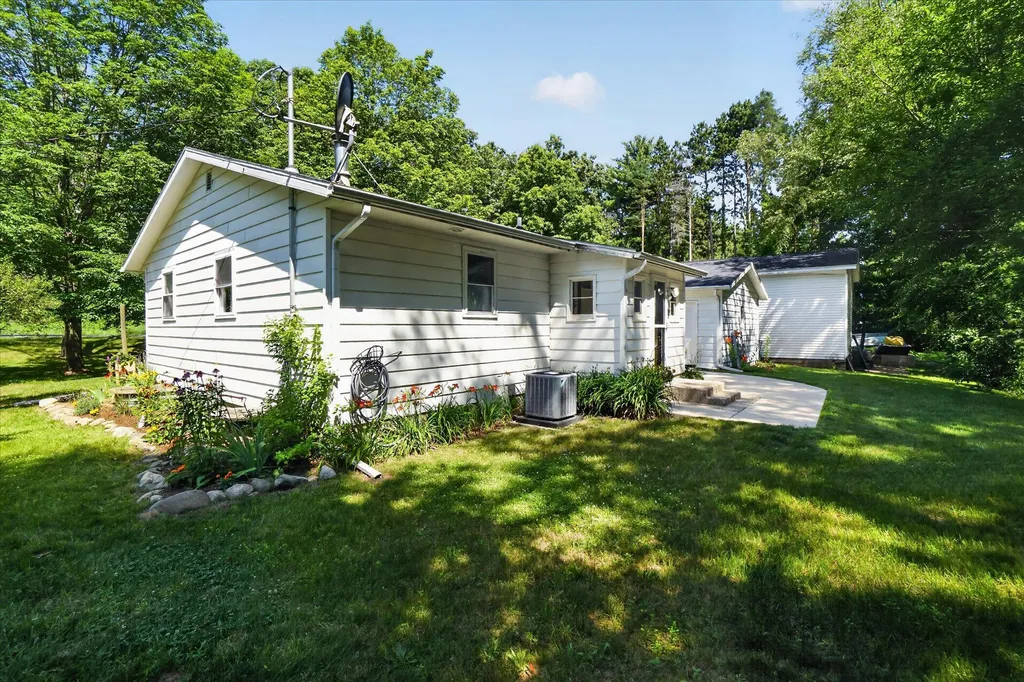 401 S Whitmore Road Hastings City MI 49058