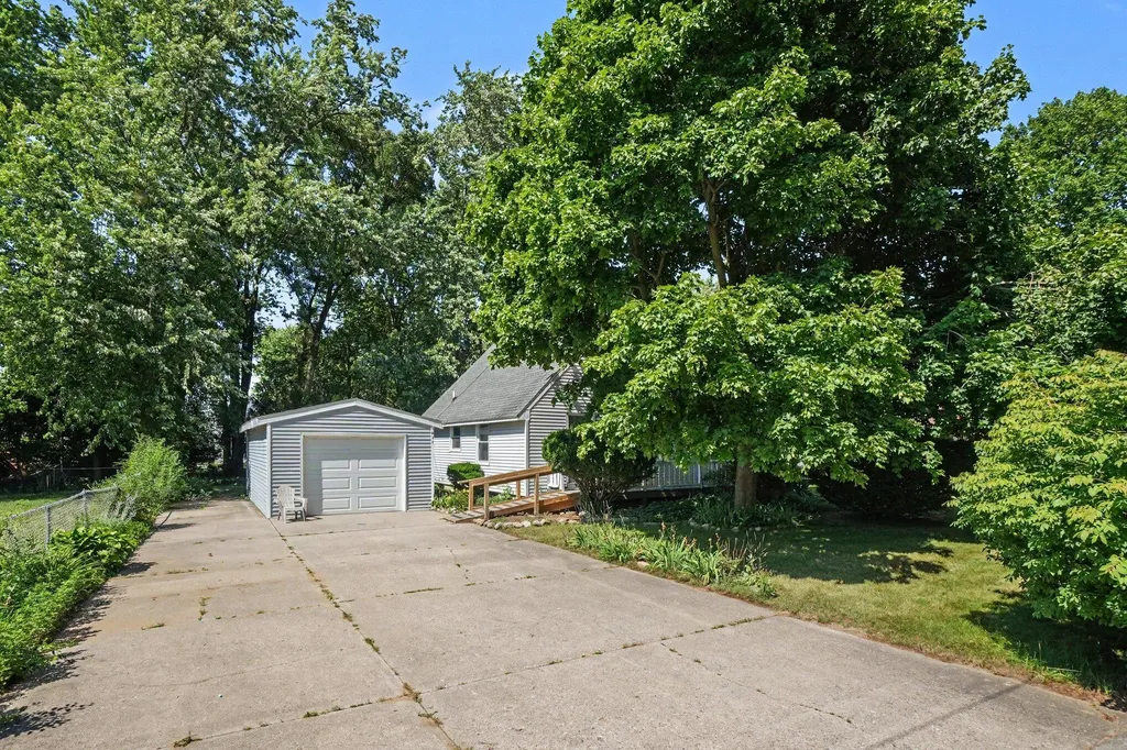 1611 Highland Street Park Township MI 49423