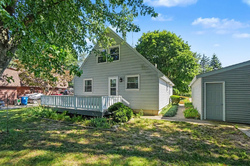 1611 Highland Street Park Township MI 49423
