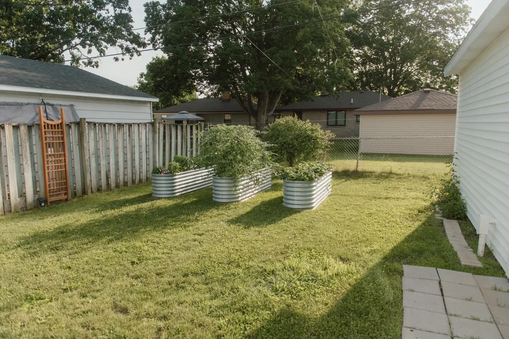 2401 Lamar Avenue SW Wyoming City MI 49519