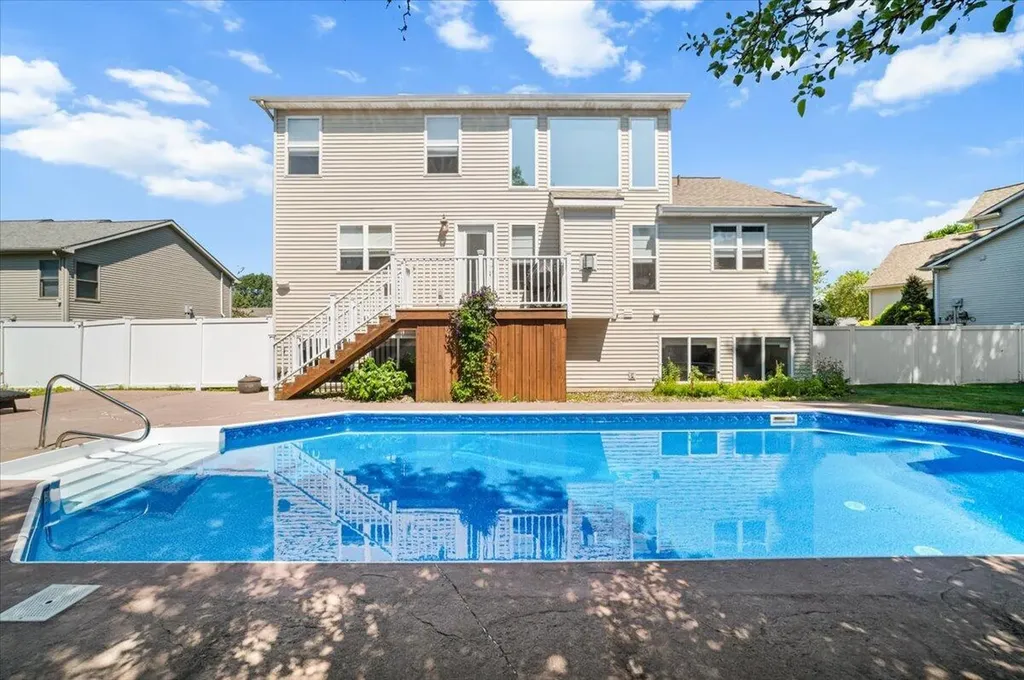 2317 Thornwood Drive Delhi Charter Township MI 48842