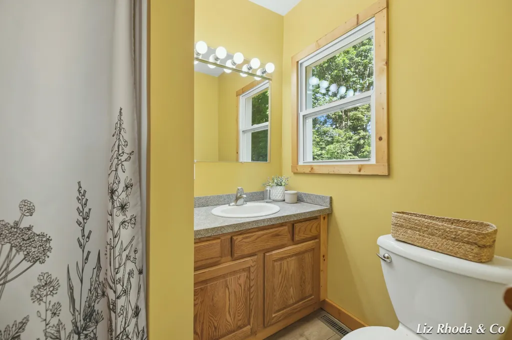 10240 Connelley Avenue NE Oakfield Township MI 48838