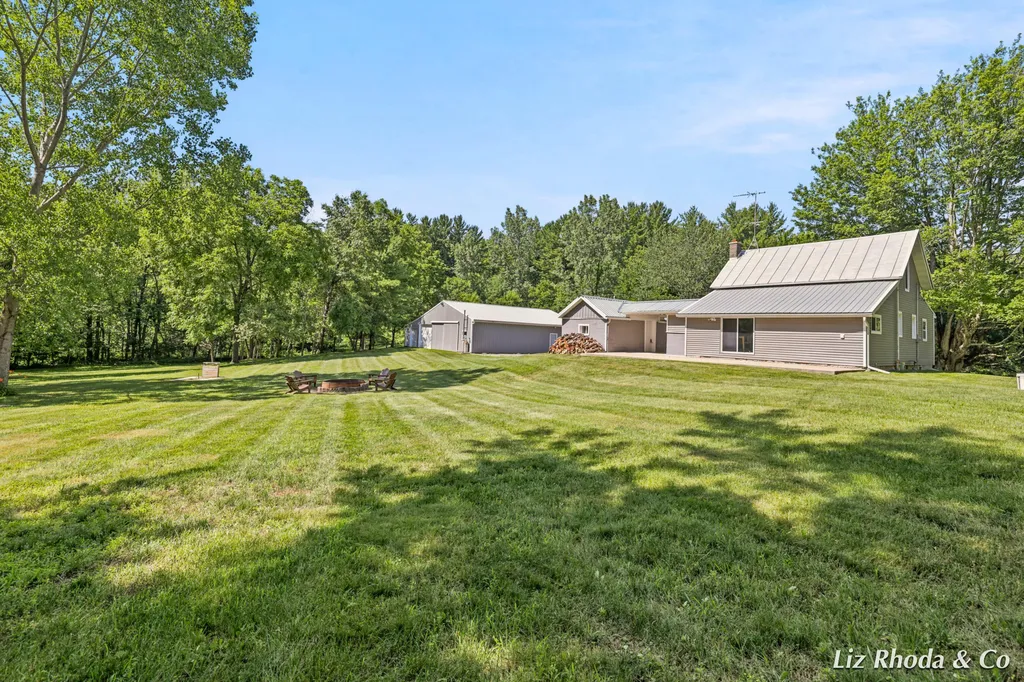 10240 Connelley Avenue NE Oakfield Township MI 48838