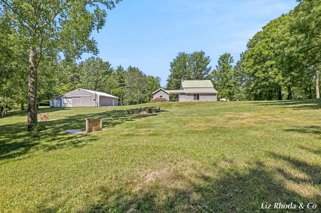 10240 Connelley Avenue NE Oakfield Township MI 48838