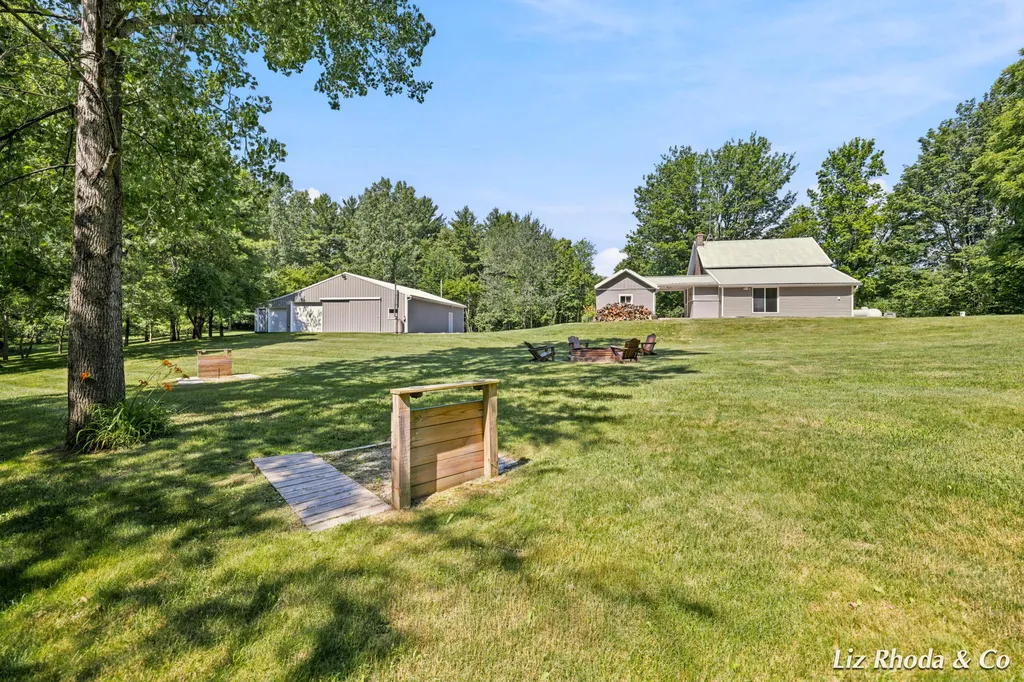 10240 Connelley Avenue NE Oakfield Township MI 48838