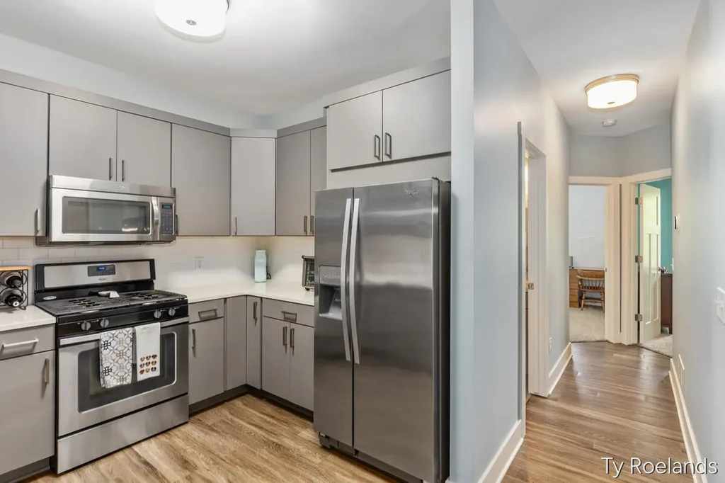 2034 Celadon Drive NE Grand Rapids Charter Township MI 49525