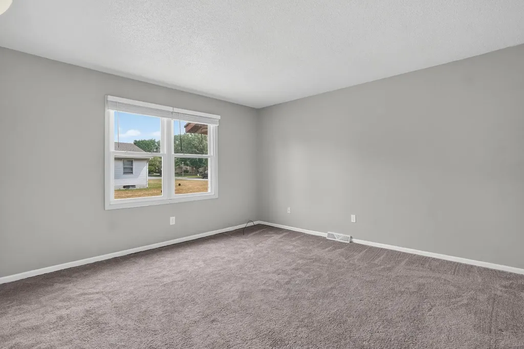 2665 Ridgecroft Drive SE Kentwood City MI 49546