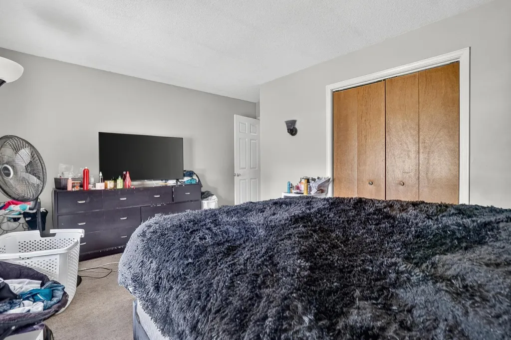 2665 Ridgecroft Drive SE Kentwood City MI 49546