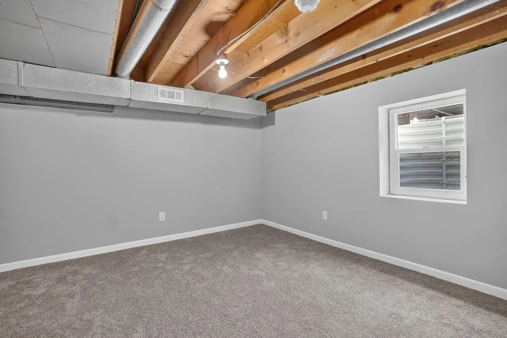 2665 Ridgecroft Drive SE Kentwood City MI 49546