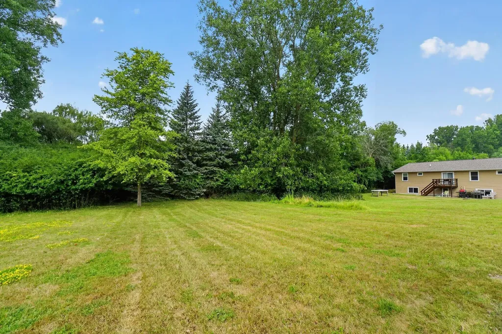 2665 Ridgecroft Drive SE Kentwood City MI 49546