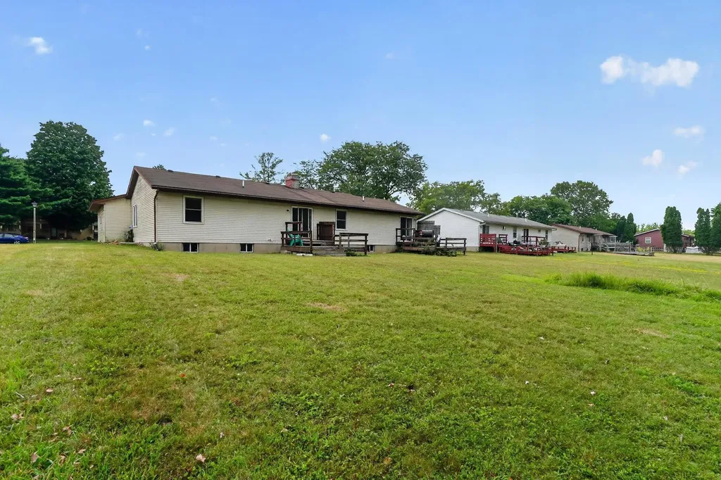 2665 Ridgecroft Drive SE Kentwood City MI 49546
