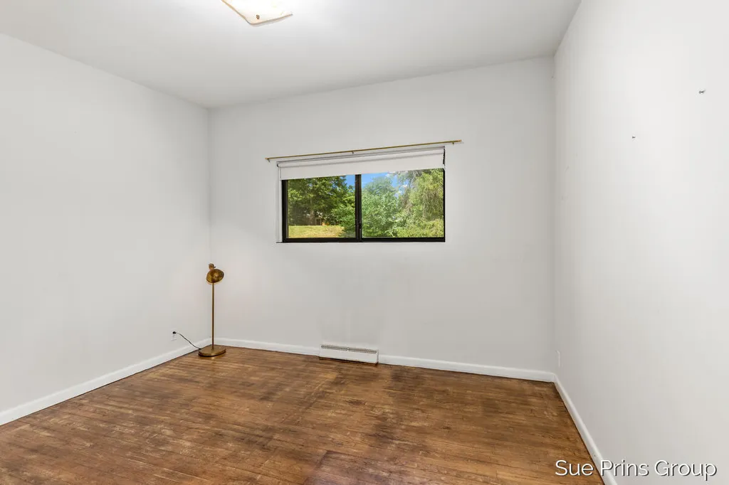 1809 7th Street NW Grand Rapids City MI 49504