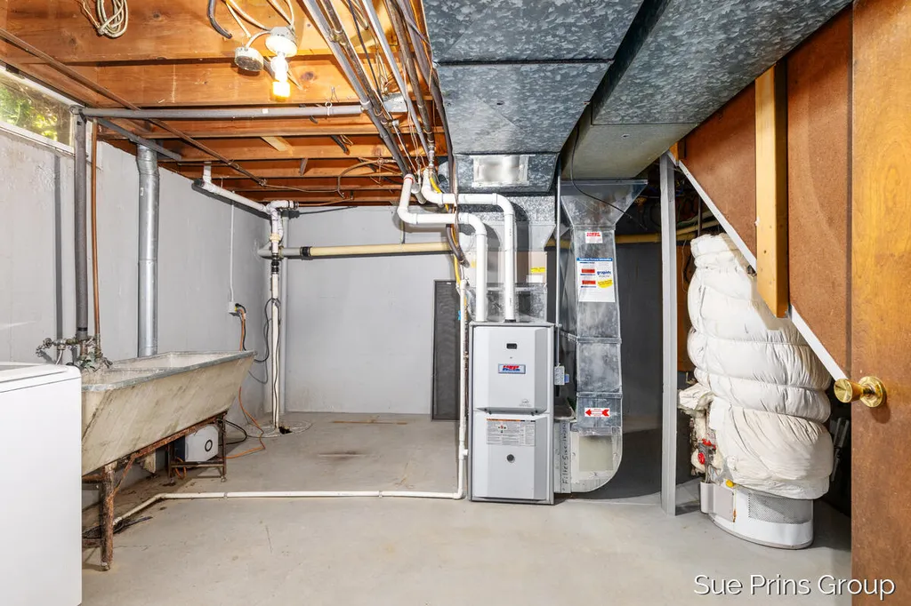 1809 7th Street NW Grand Rapids City MI 49504