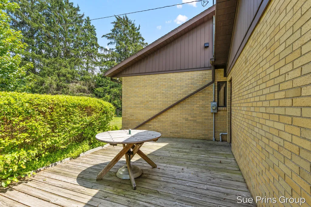 1809 7th Street NW Grand Rapids City MI 49504