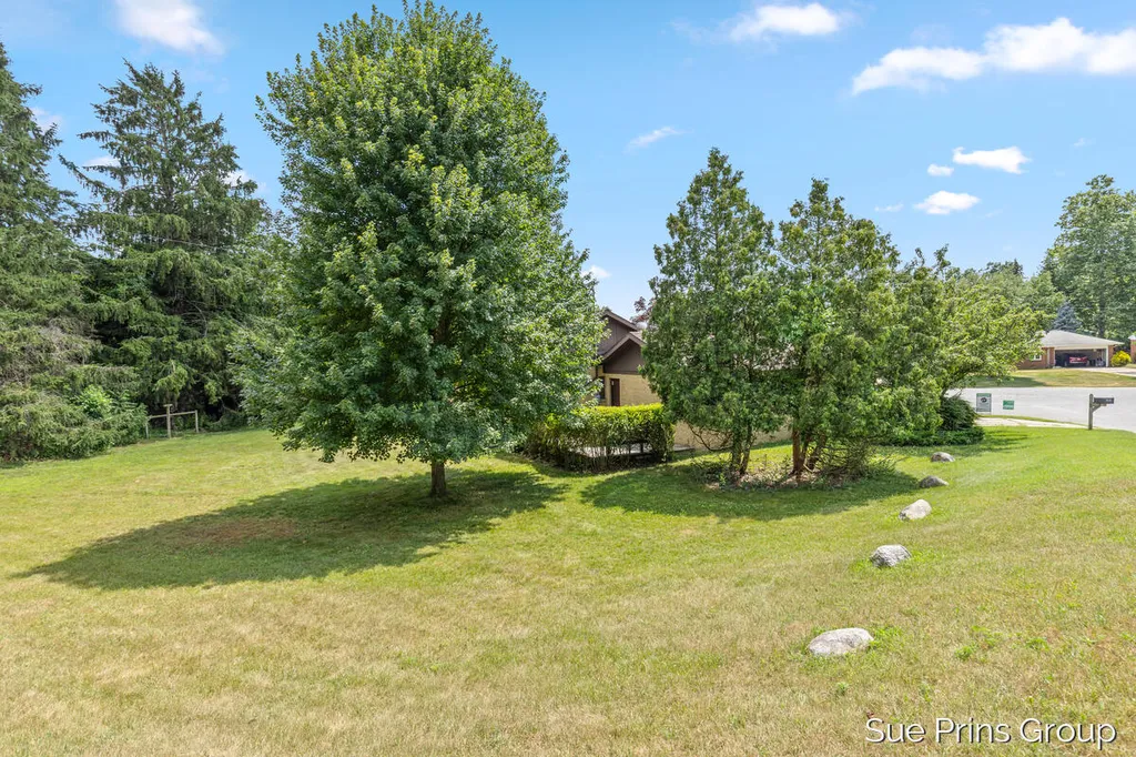 1809 7th Street NW Grand Rapids City MI 49504