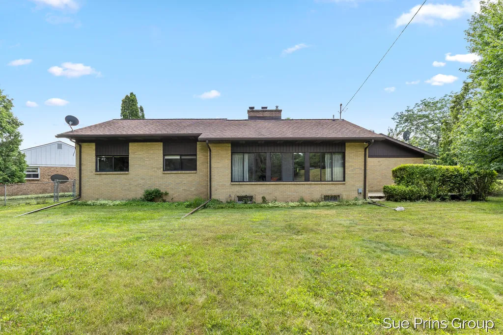1809 7th Street NW Grand Rapids City MI 49504