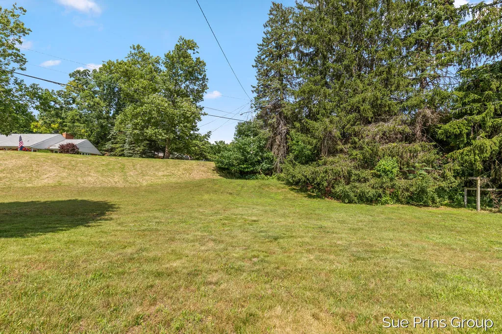 1809 7th Street NW Grand Rapids City MI 49504