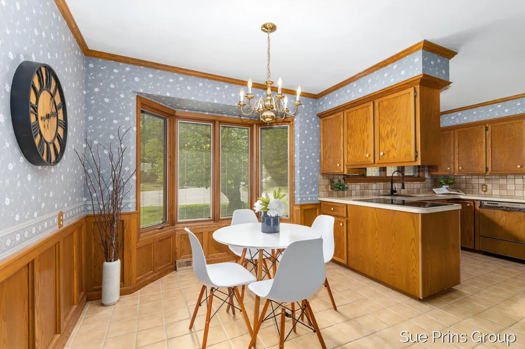 1809 7th Street NW Grand Rapids City MI 49504