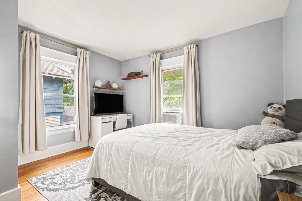 47 Carlton Avenue SE Grand Rapids City MI 49506