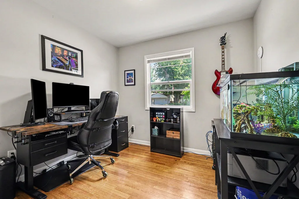 5535 Pinebrook Avenue SE Kentwood City MI 49548