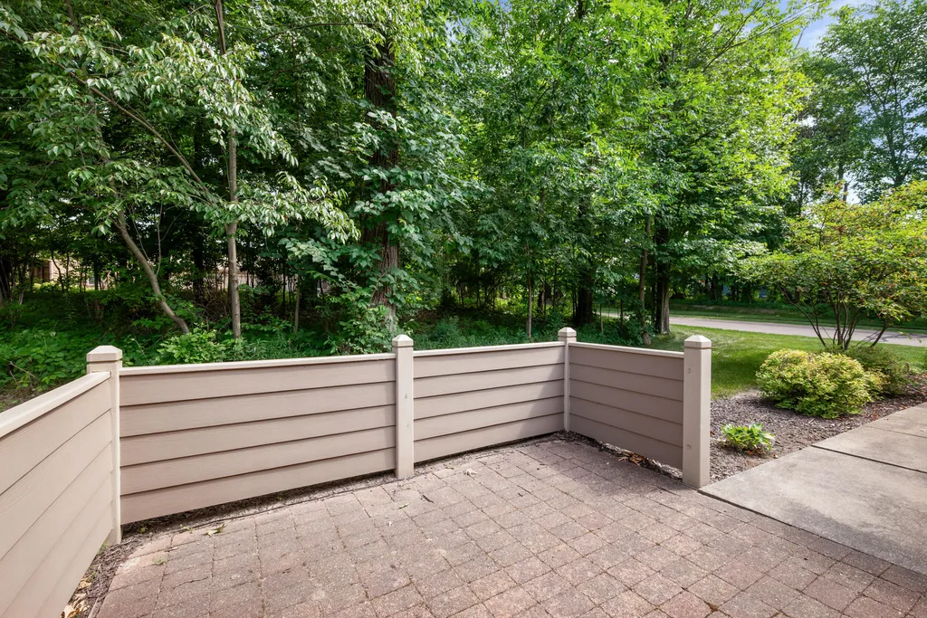 1055 Bridge Crest Drive SE Ada Township MI 49301