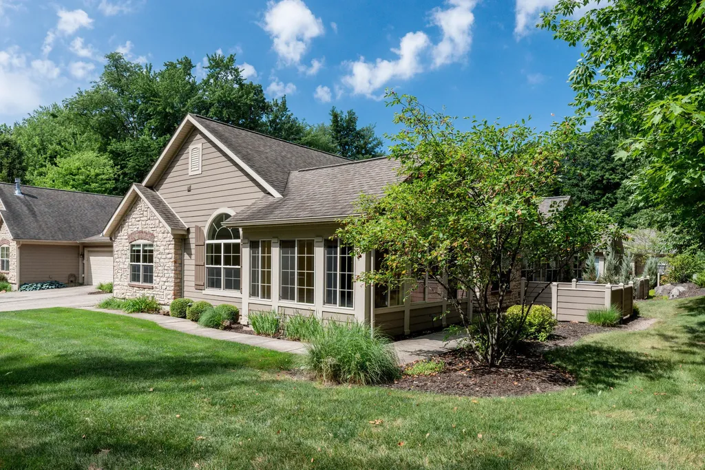 1055 Bridge Crest Drive SE Ada Township MI 49301