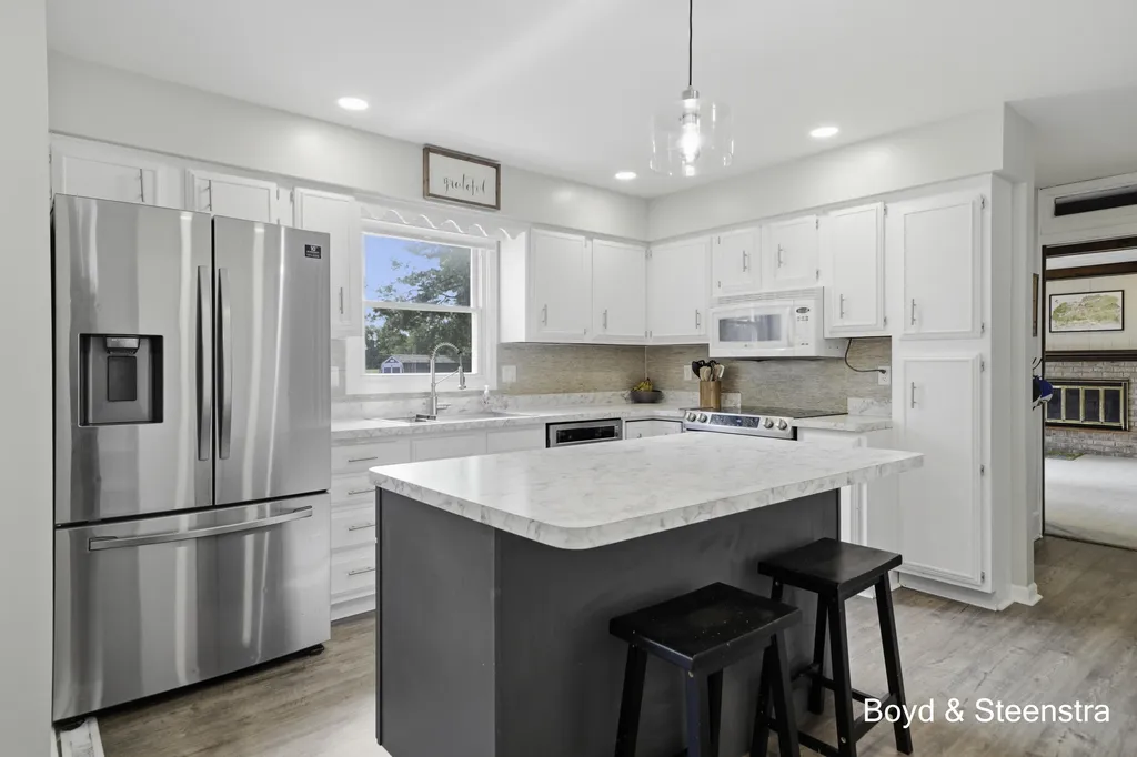 1810 Amberina Drive Delta Charter Township MI 48917