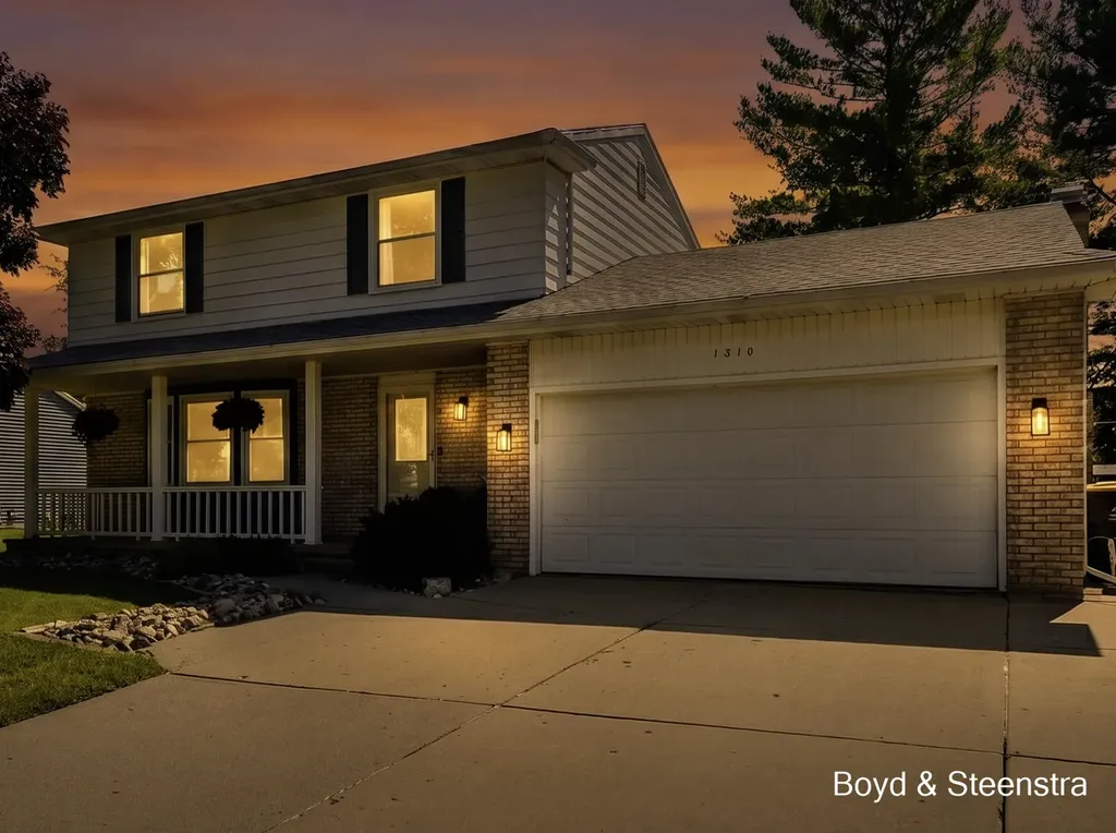 1810 Amberina Drive Delta Charter Township MI 48917