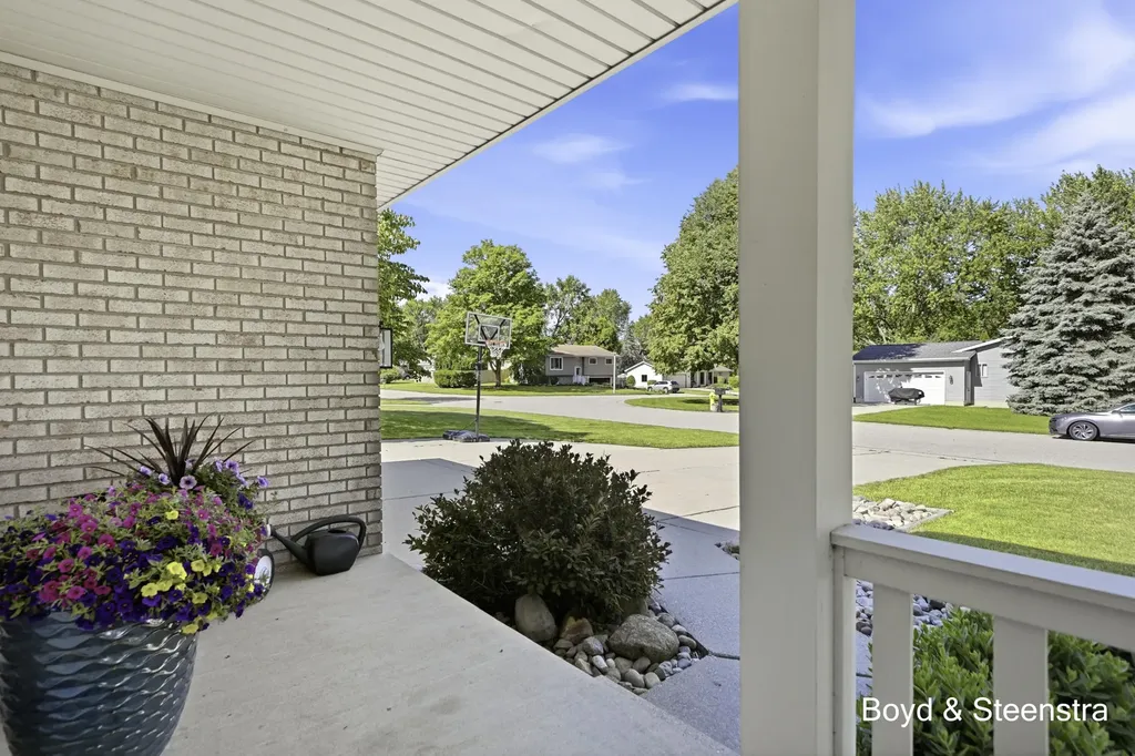 1810 Amberina Drive Delta Charter Township MI 48917