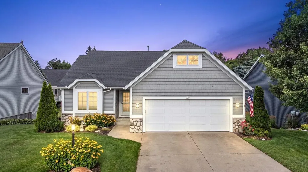 329 Hunters Run Circle Holland City MI 49423