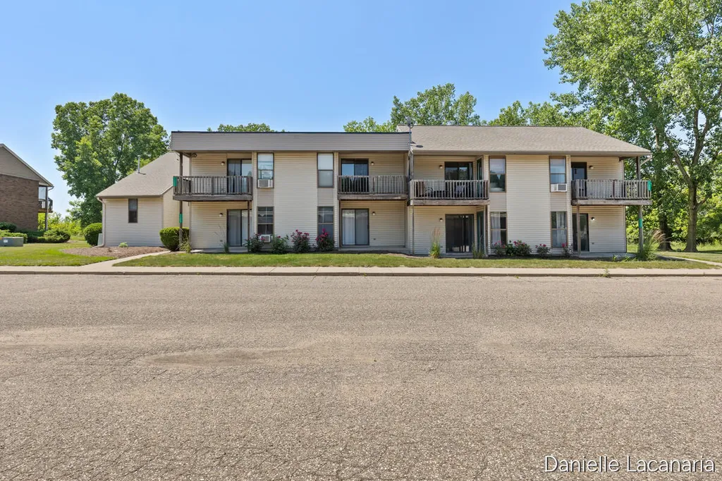 11363 40th Avenue Hudsonville City MI 49401