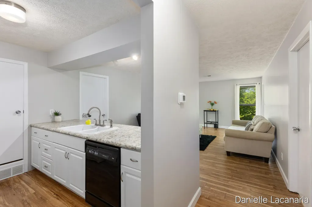 11363 40th Avenue Hudsonville City MI 49401