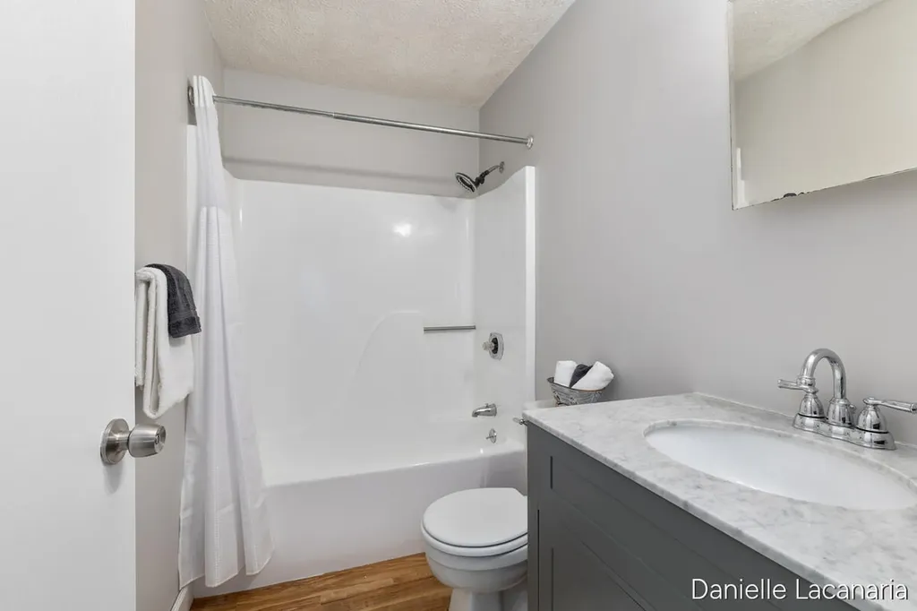 11363 40th Avenue Hudsonville City MI 49401