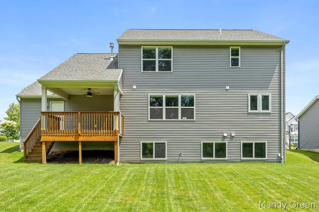 495 Highlander Drive NE Rockford City MI 49341