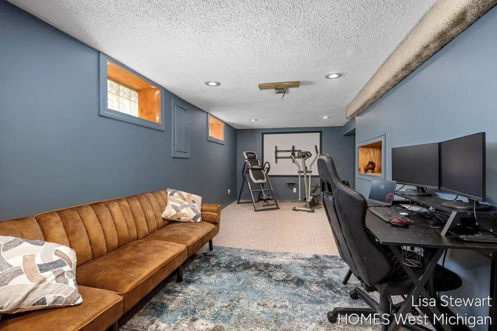 1131 Crescent Street NE Grand Rapids City MI 49503