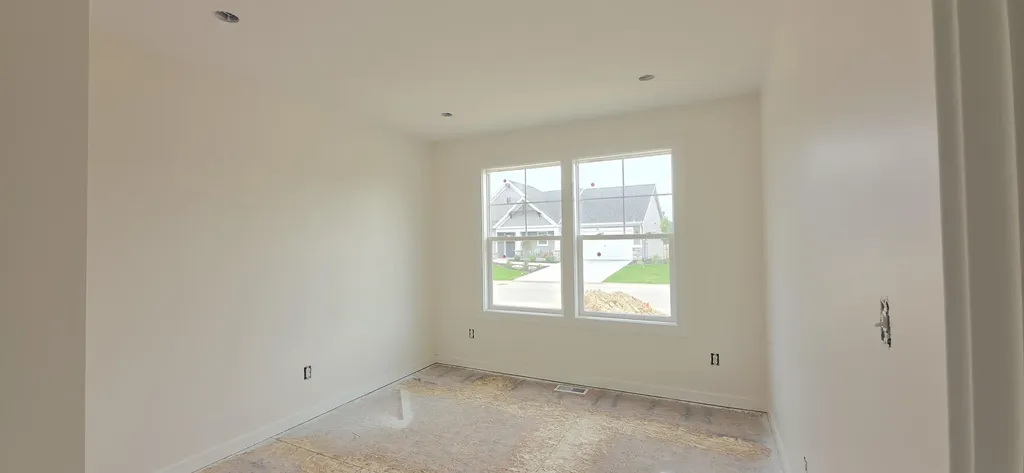 97 SW Fireside Drive SW Walker City MI 49534